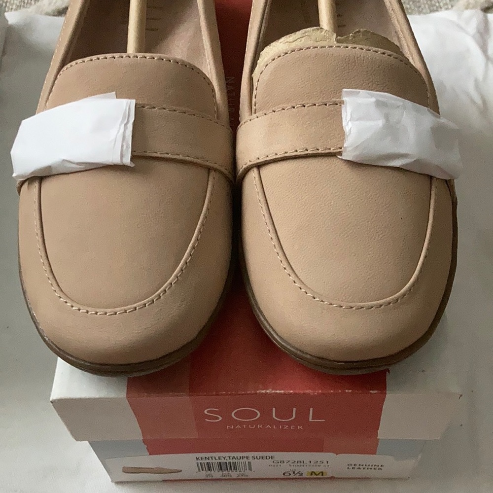 ✨SOUL Naturalizer Kentley Taupe Loafer Shoes✨
